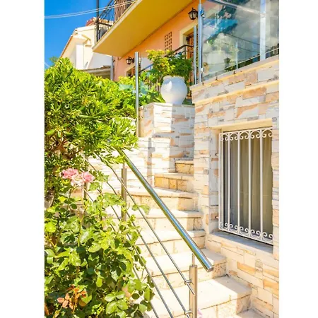 Villa Porto Agios Stefanos (Thinali)